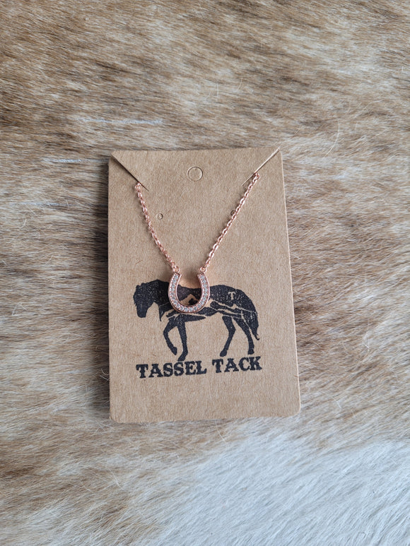 Horse shoe with inlaid rhinestones necklace - rose gold