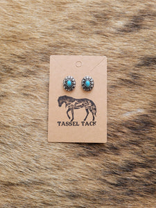 Turquoise centre oval stud earrings